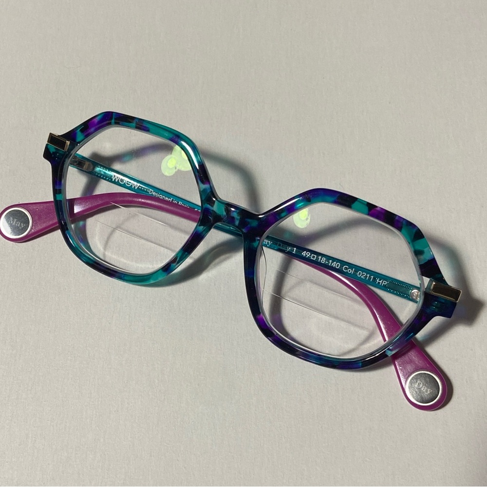 WOOW Designed in Paris Eyeglasses May Day 1 49-18-140 Color 0211 HP w/ Case